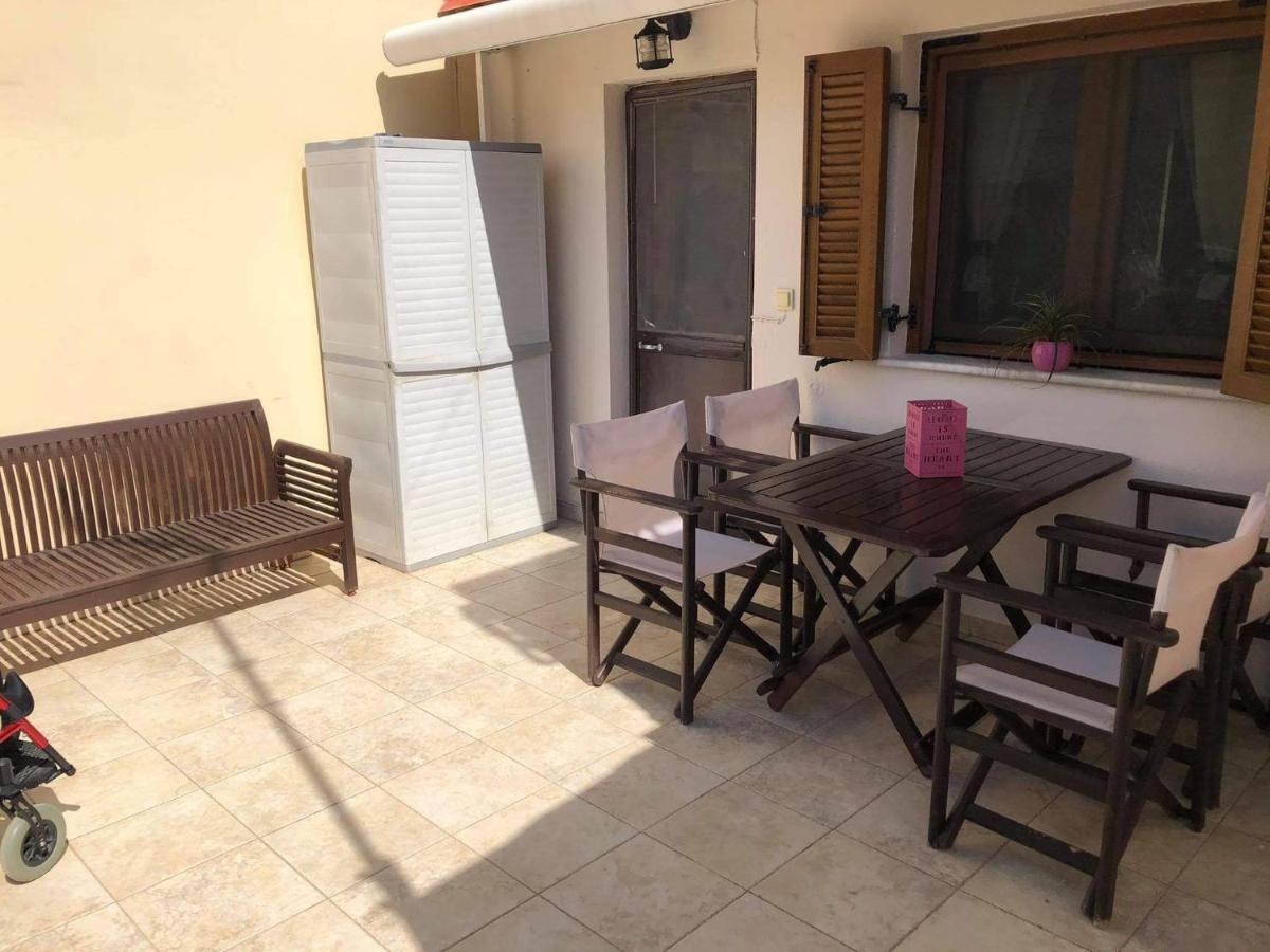 Ferienwohnung Lemnoshouse Myrina Exterior foto